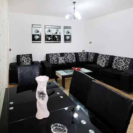 Apartman Pajo *
